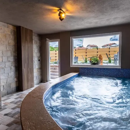 בית הארחה Pino 3*