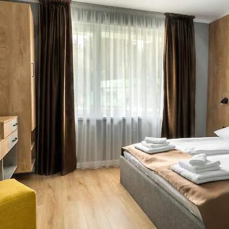 Pino בית הארחה